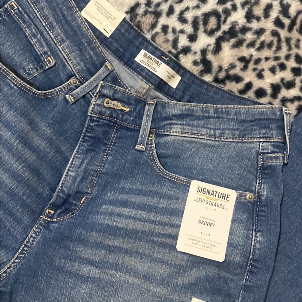 Signature by Levi Strauss Jeans *BRAND NEW*